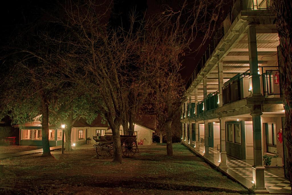 Atelier Hotel De Charme Villa General Belgrano Exterior foto